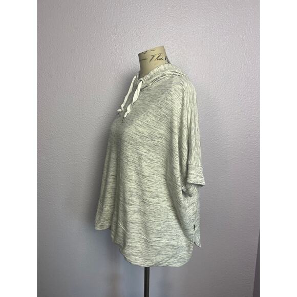 Tahari Oversized Hoodie Short Sleeved Womens - Picture 4 of 8